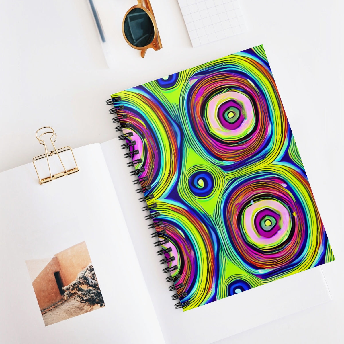 Colorful Circle Spiral Notebook: Organize with Style!