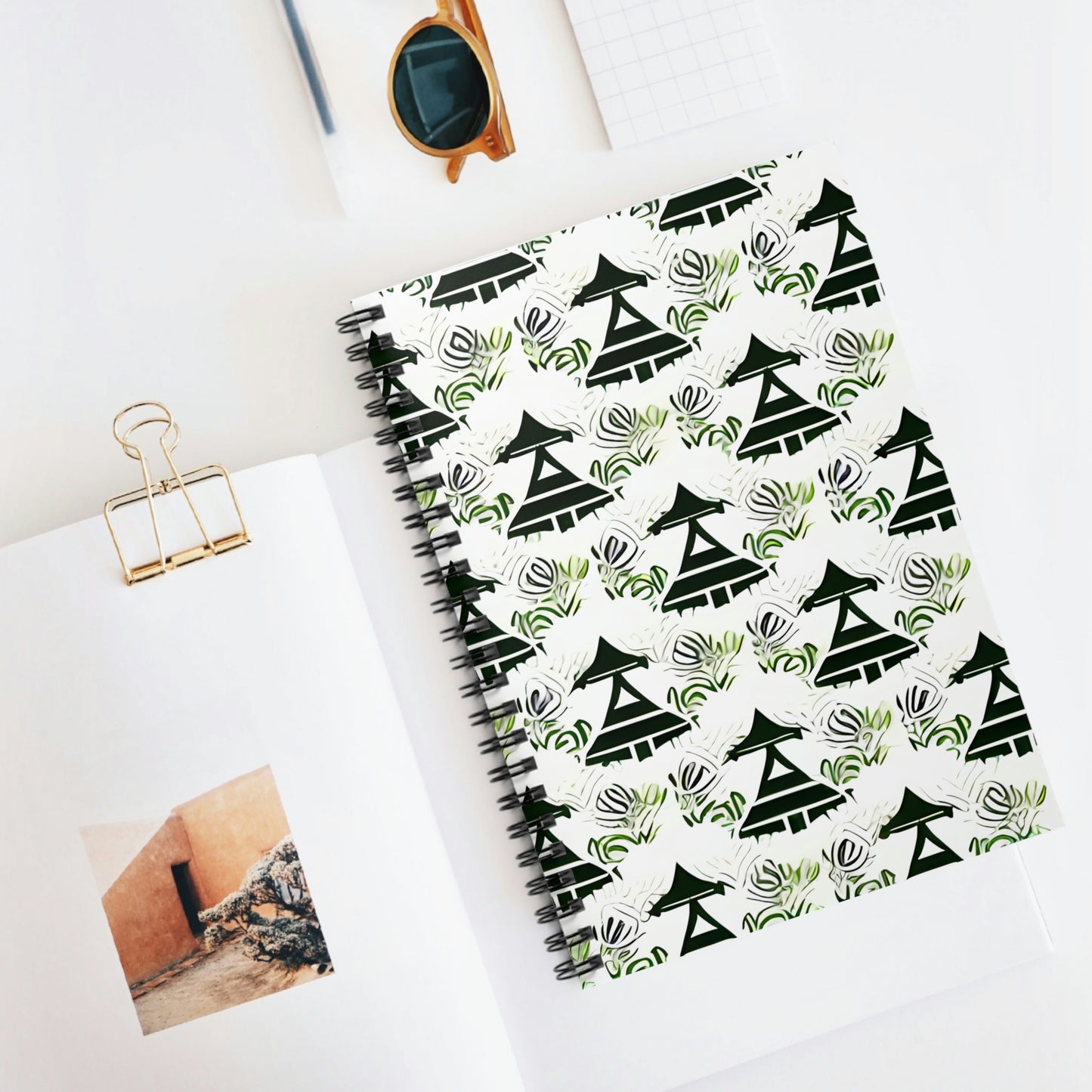 Nature-Inspired Spiral Notebook: Tree Pattern Design