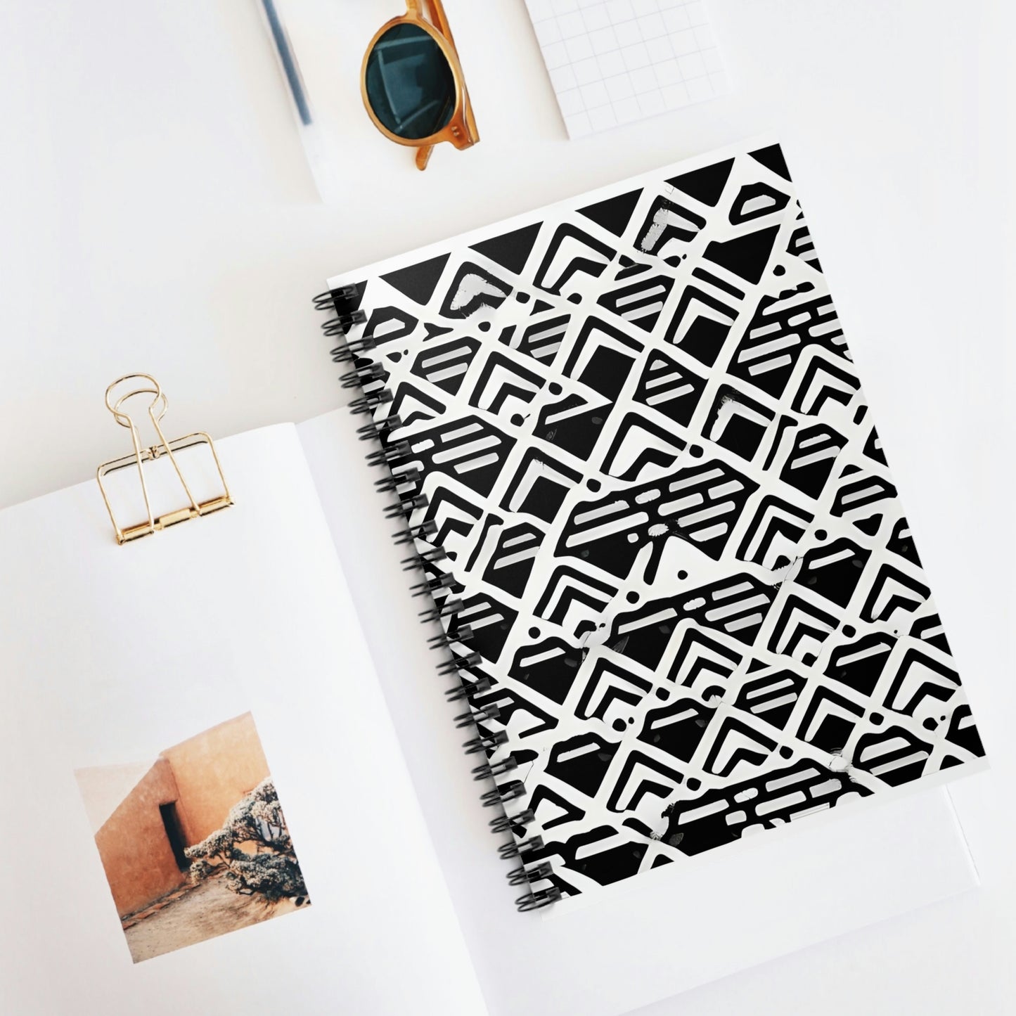 Geometric Spiral Notebook: Black and White Design