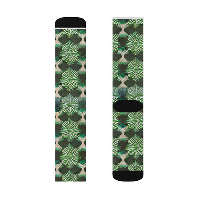 Palm Leaf Socks: Stylish and Distinctive Footwear