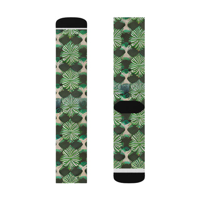 Palm Leaf Socks: Stylish and Distinctive Footwear